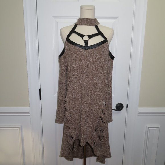 Dress Lilly Tops - Open Shoulder Ripped Tunic Top